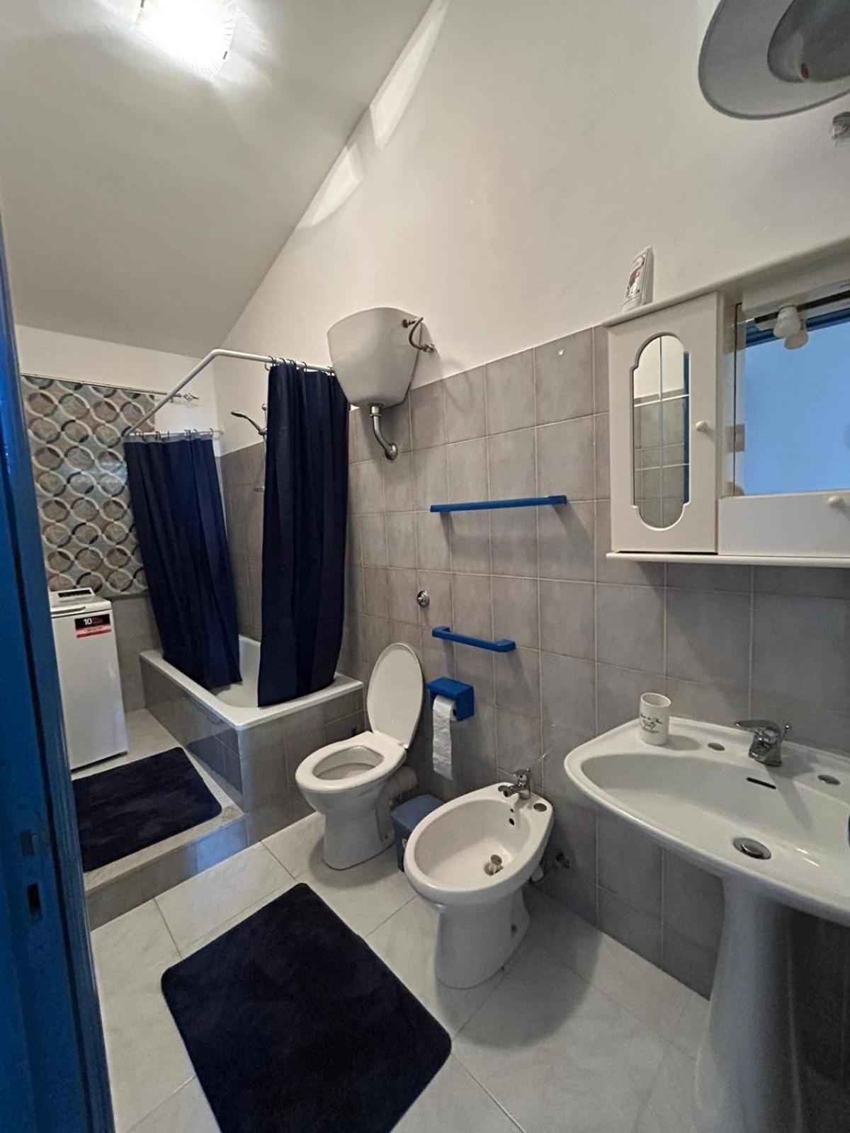 Casa Vacanze Da Francesca เรอัลมอนเต ภายนอก รูปภาพ